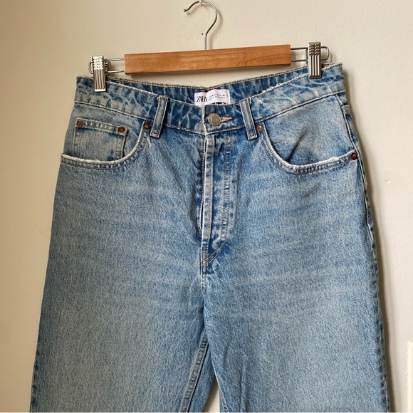 Zara Women's Straight Leg Jeans - Light Blue - Picture 3 of 11
